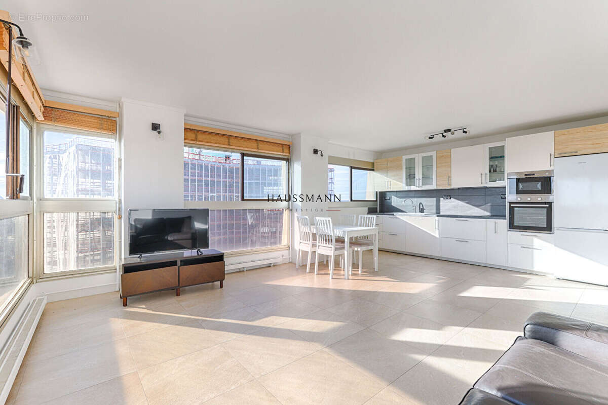 Appartement à PARIS-15E