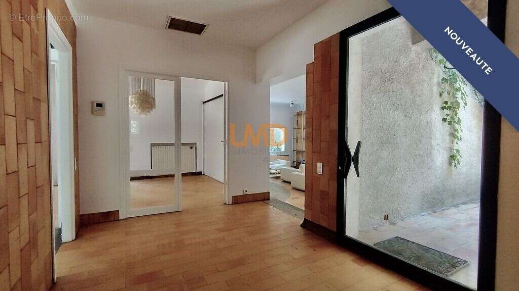 adresse d'exception-villa plain pied-parc arboré-beaux volumes - photo 16