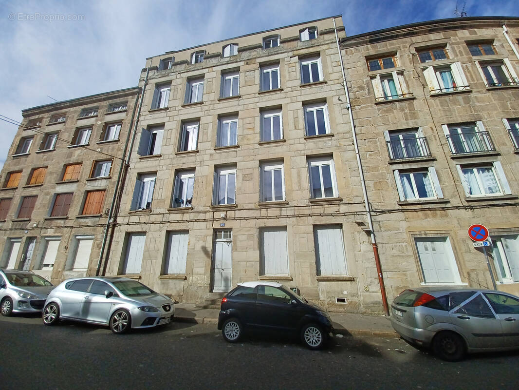 Appartement à SAINT-ETIENNE