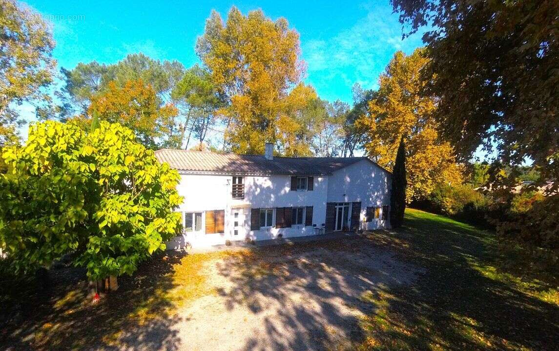 Maison à CASTELJALOUX