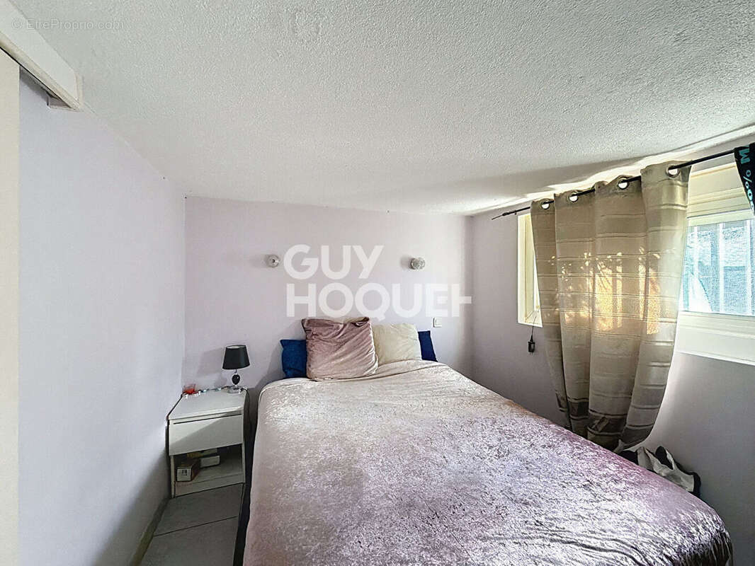 Maison - 5 pièces, 3 chambres - à vendre à Perpignan (66000) quartier Las Cobas - photo 9