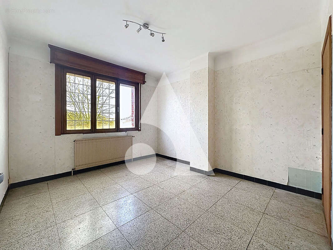 Maison à SAINT-AMAND-LES-EAUX