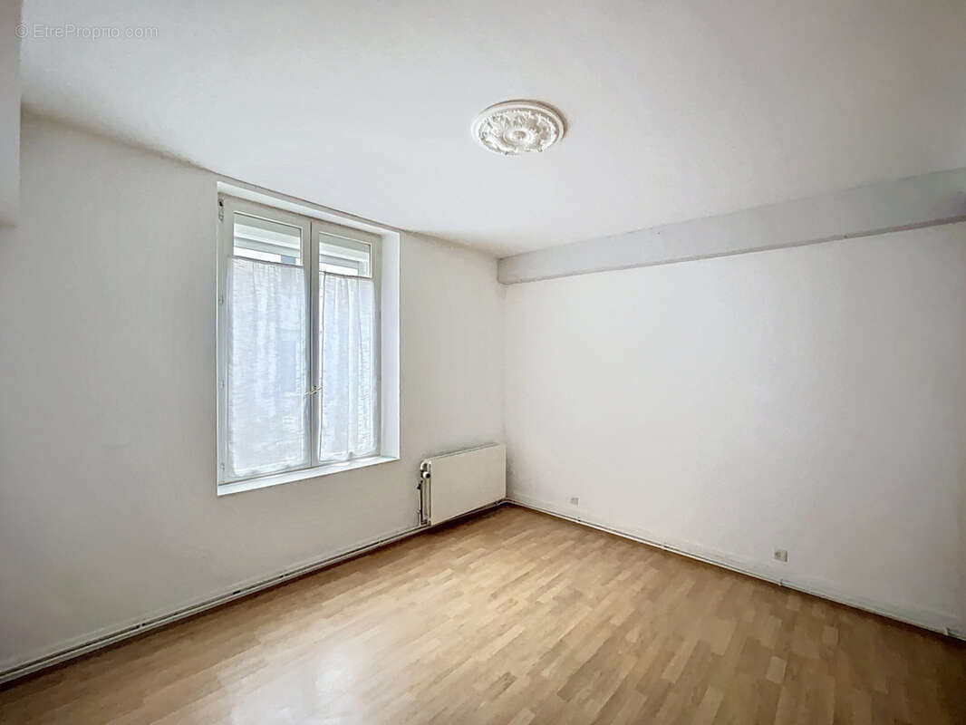 Appartement à COULOMMIERS