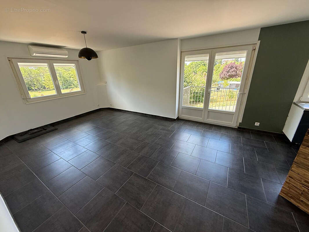 Maison Madonne Et Lamerey 6 pièce(s) 150 m2 - photo 2