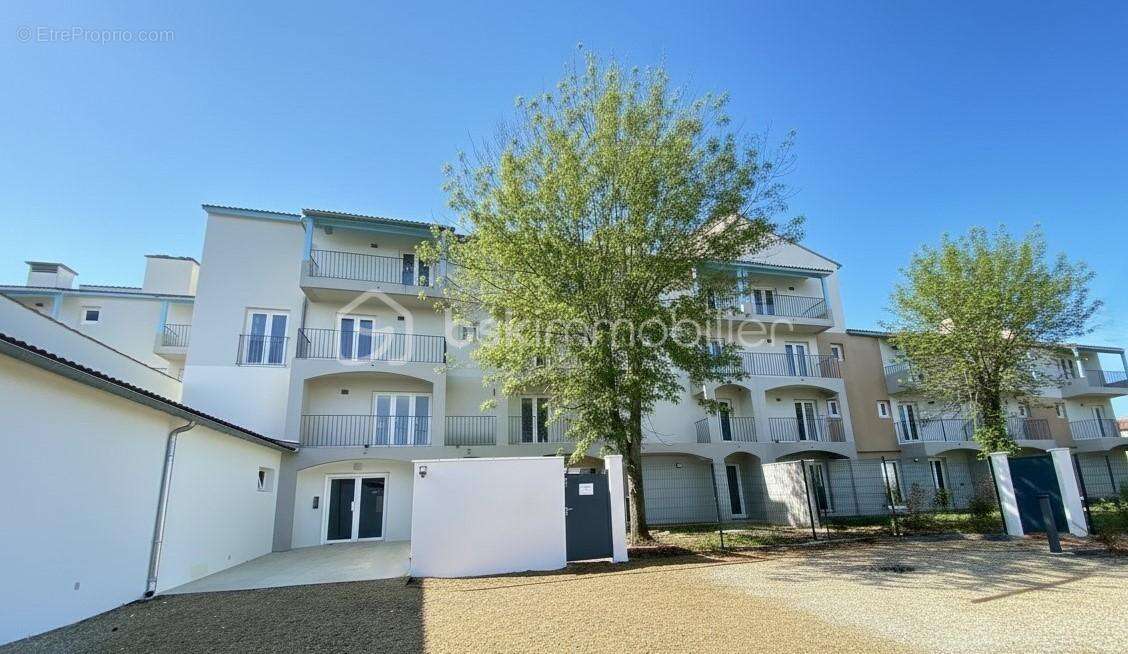 SAINT-CHRISTOL (84390) -  Créez votre T3 sur mesure ! Plateau sous forme d'appartement à rénover de 71 m² env. situé au 3ème éta - photo 3