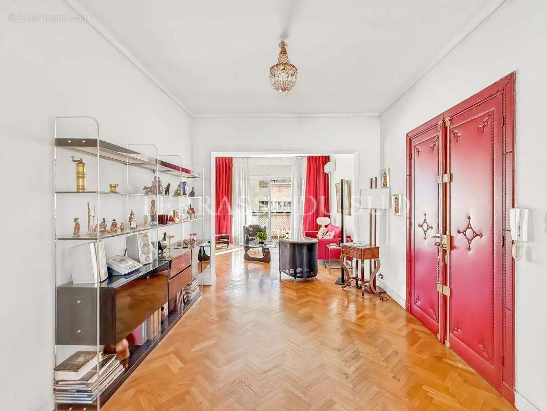 Appartement à MARSEILLE-8E