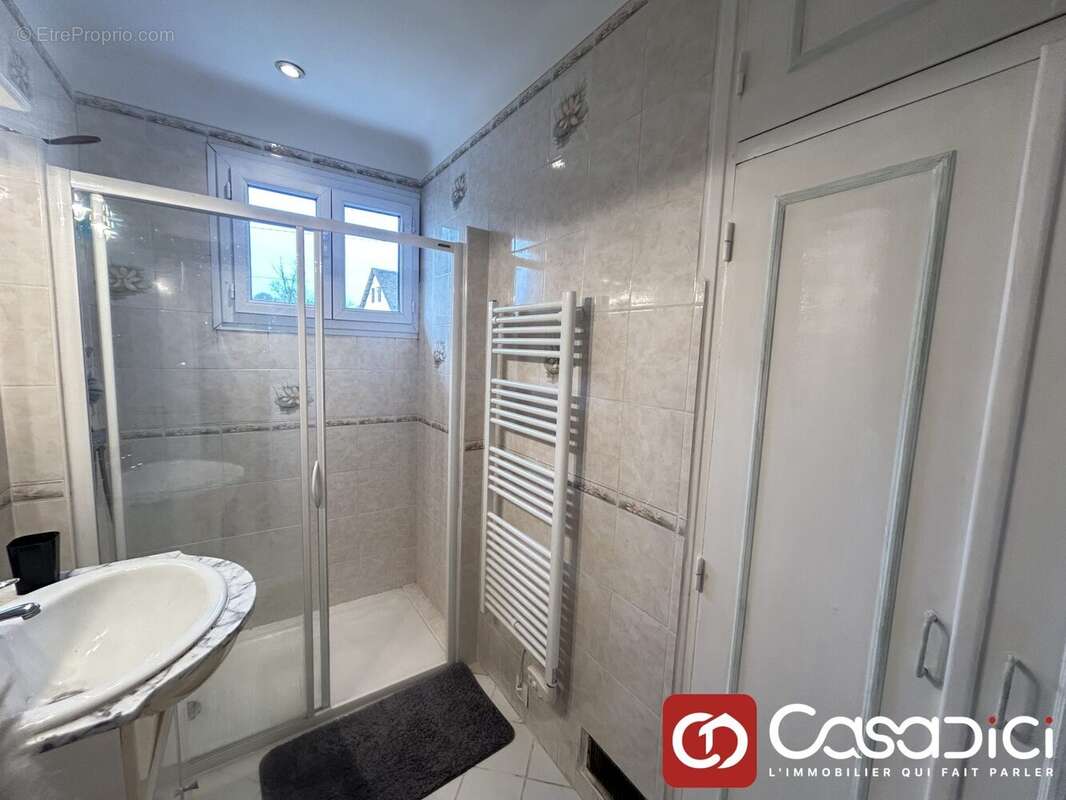 Maison à SAUVIGNY-LES-BOIS