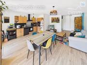 Appartement à BOURG-DES-COMPTES
