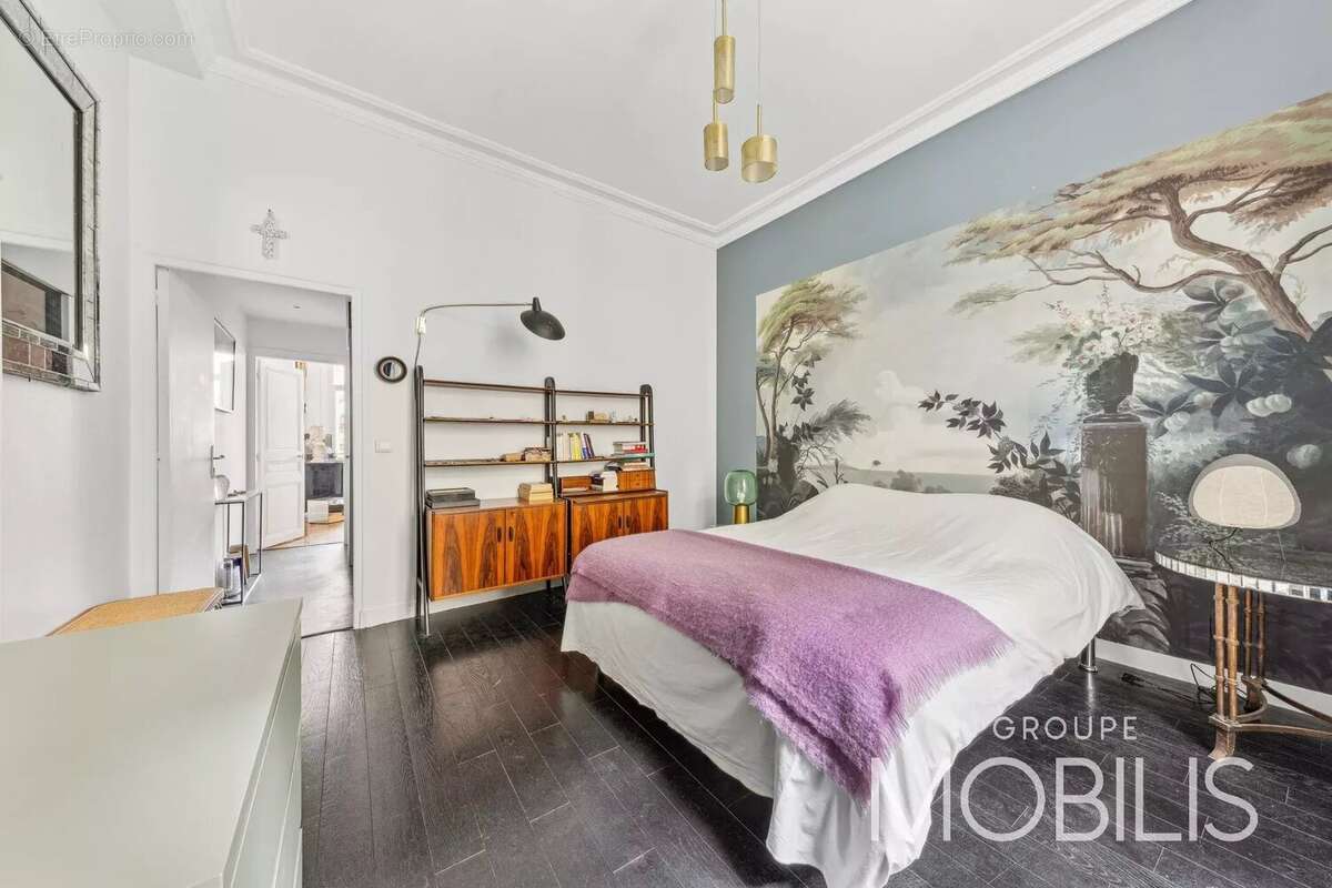 Appartement à PARIS-1E