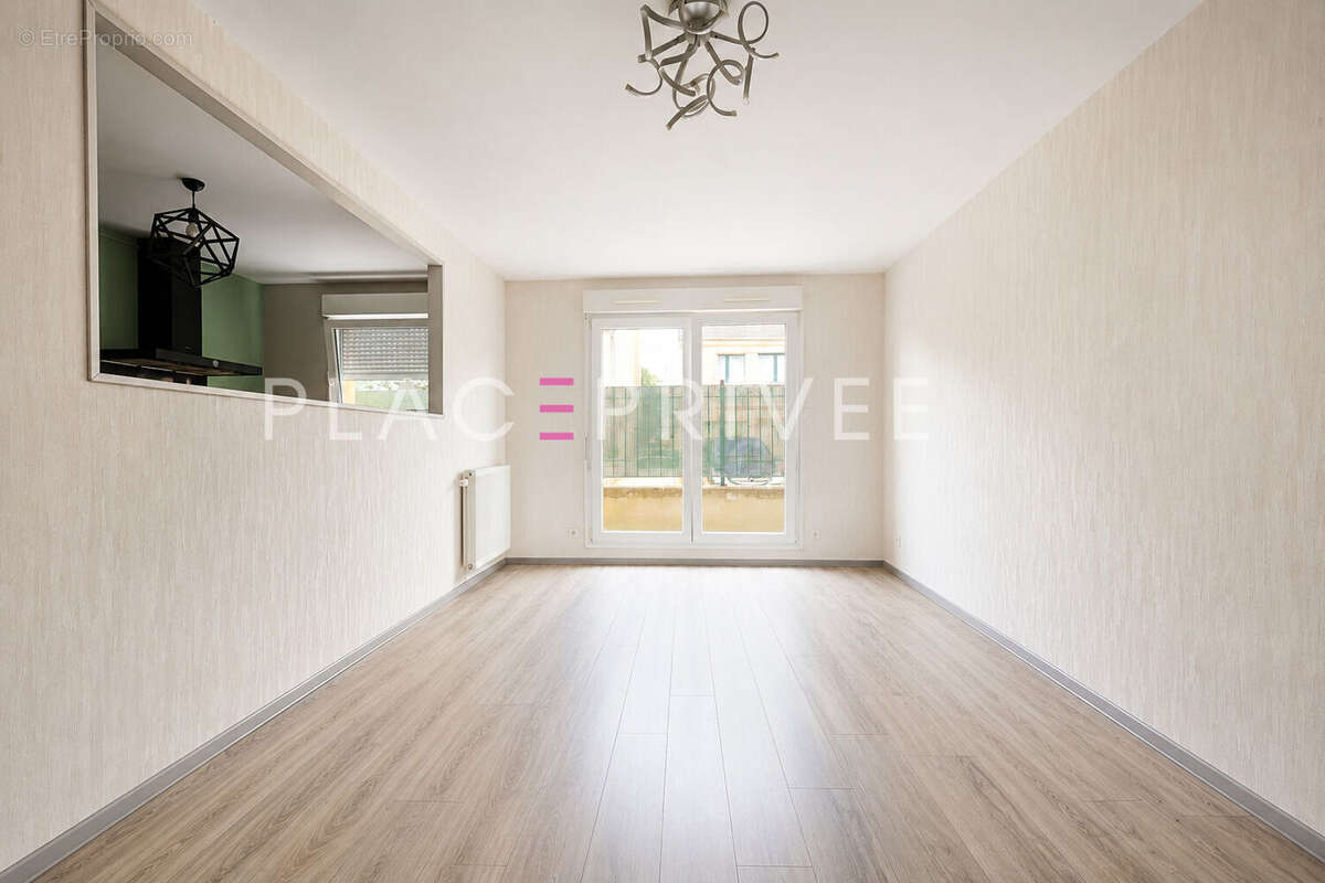 Appartement à JARVILLE-LA-MALGRANGE