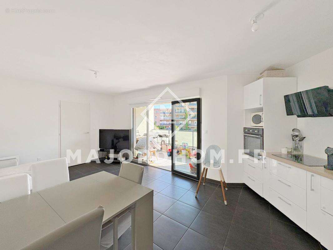 Appartement à MARSEILLE-9E