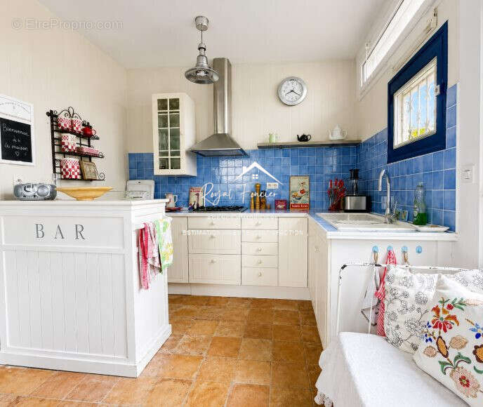 Cuisine A et E - Maison à CHATELLERAULT