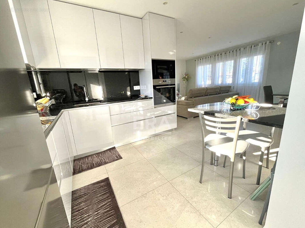 Maison à PONTAULT-COMBAULT