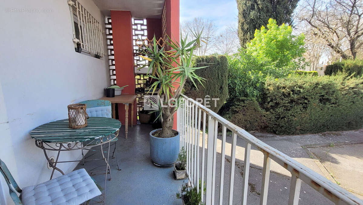 Appartement à LATTES