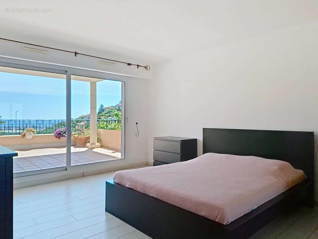 Vente apt-villa avec vue panoramique, jardin privatif et piscine - photo 9