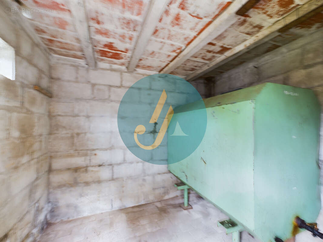 Maison de village polyvalente à Arquian : résidence principale, secondaire ou investissement locatif - photo 27