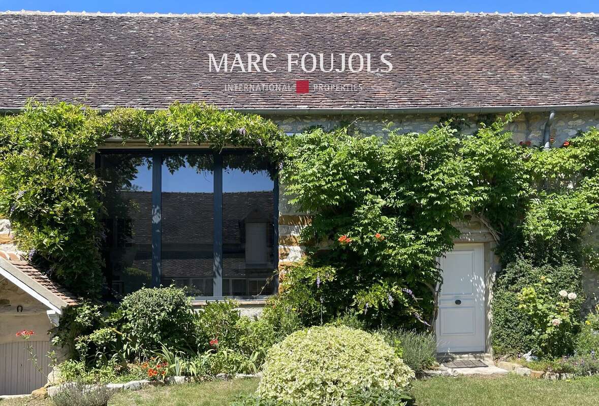 Maison à FONTAINEBLEAU