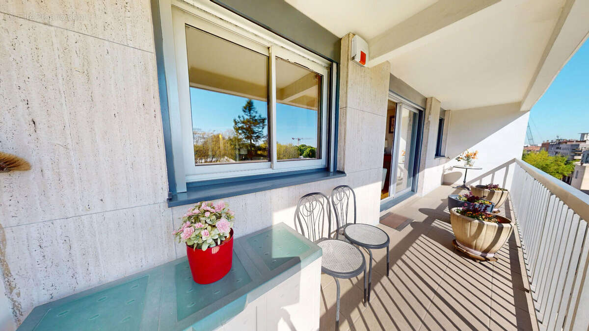 Appartement à AUBERVILLIERS