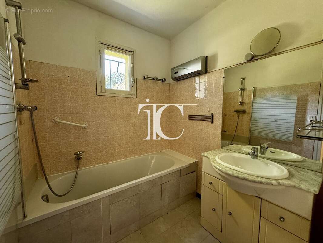 Maison à PLANZOLLES