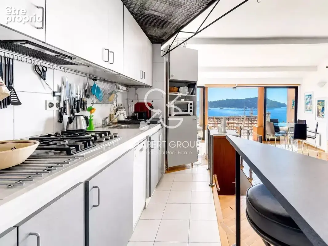 Villefranche-sur-mer - vieille-ville - appartement - 2/3 pièces - 65,55 m² - vue mer panoramique époustouflante - terrasse - photo 10