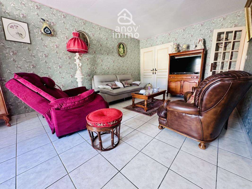 Maison à CHATEAUNEUF-SUR-CHARENTE