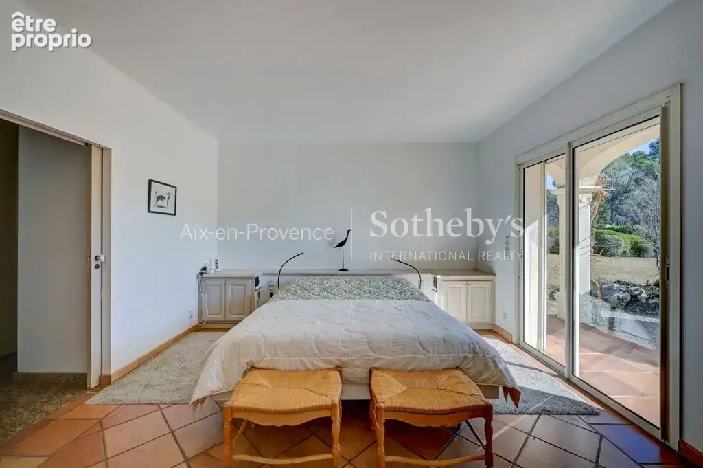 Maison d'exception - 280 m² à vendre à proximité d'Aix-en-Provence - photo 13