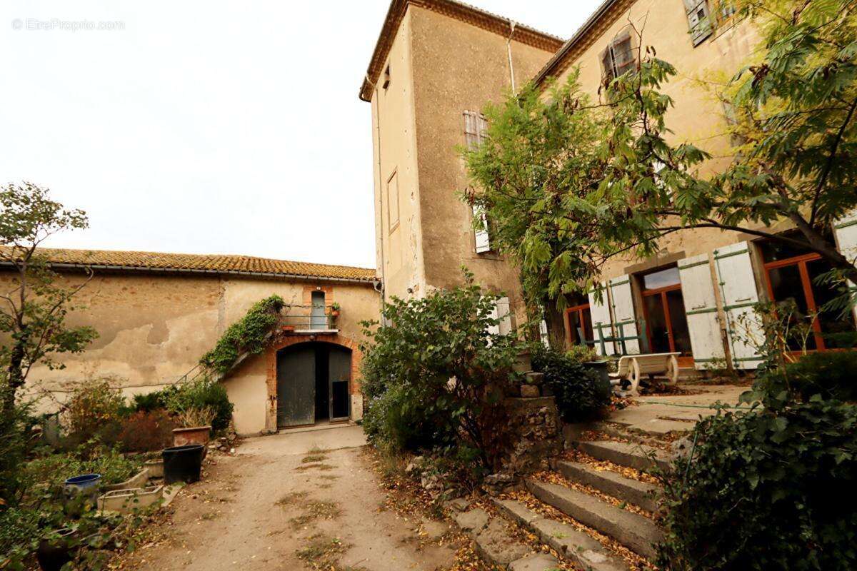 Maison à FONTCOUVERTE