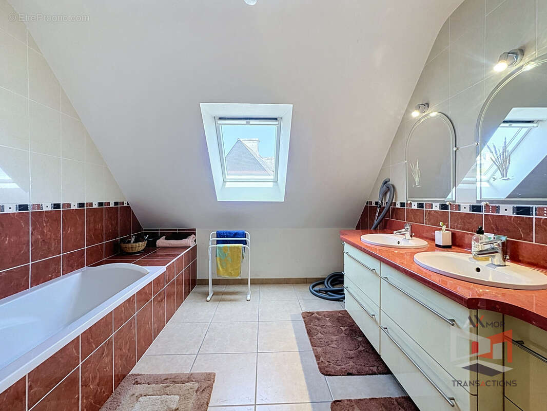 Maison 134 m² à Perros-Guirec  - photo 16