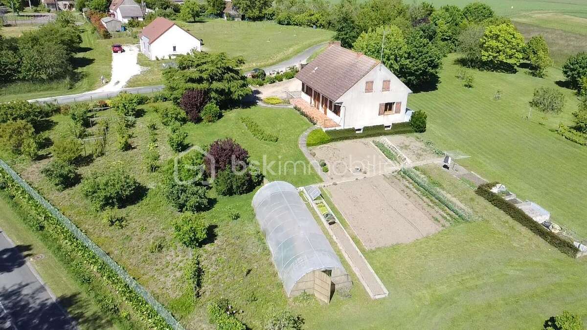 Maison à AUVILLIERS-EN-GATINAIS