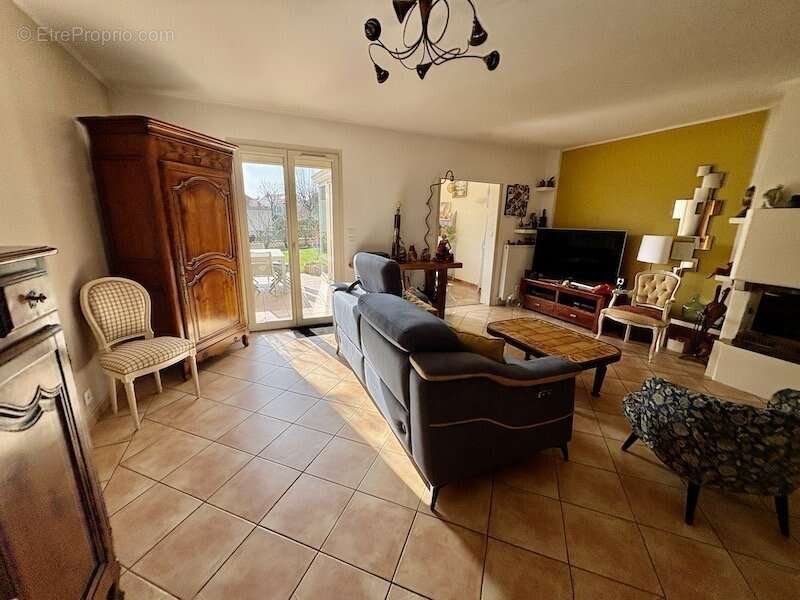Maison à CHATEAUFORT