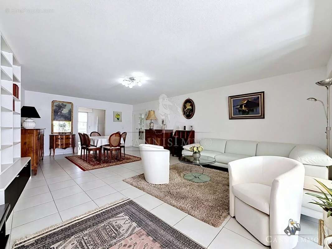 Appartement à SAINT-RAPHAEL
