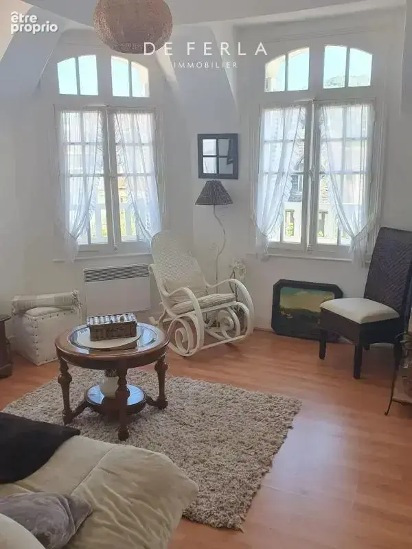 Superbe duplex dernier étage avec jardin et vue incroyable en plein centre - photo 5