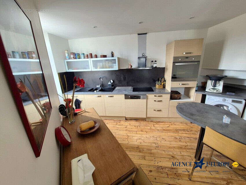 Appartement 105 m² à Vichy  - photo 2