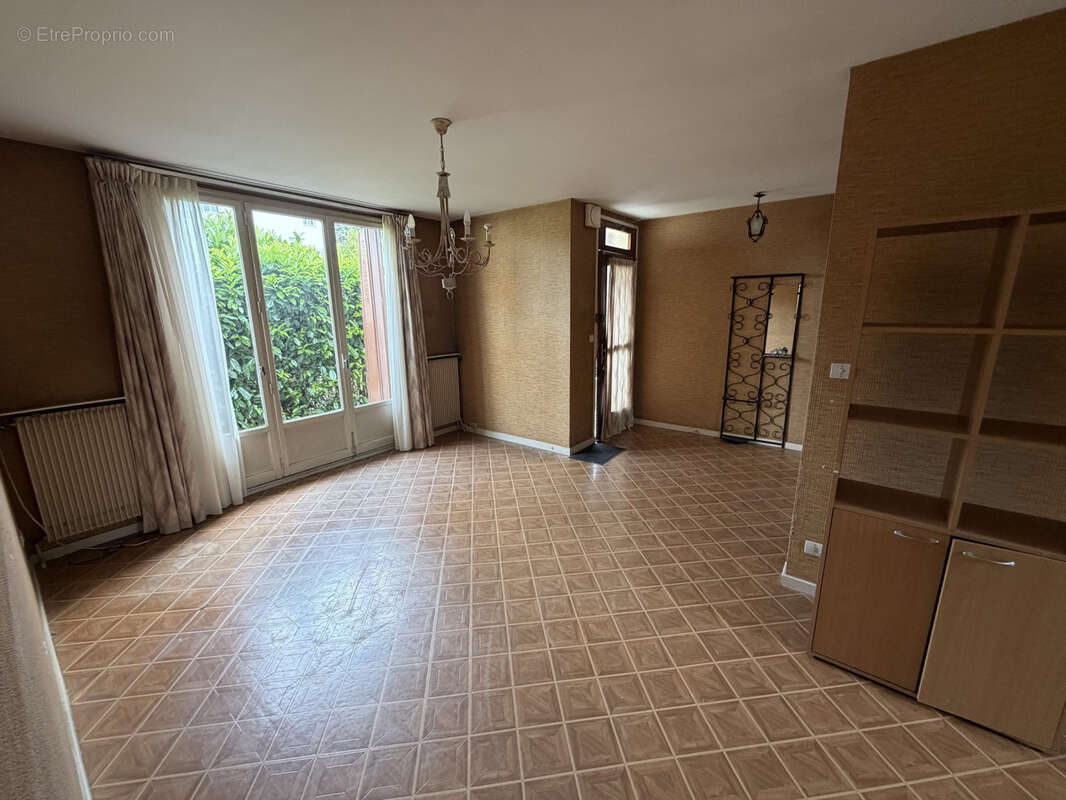 Maison plain pied 3 chambres avec terrain - photo 3