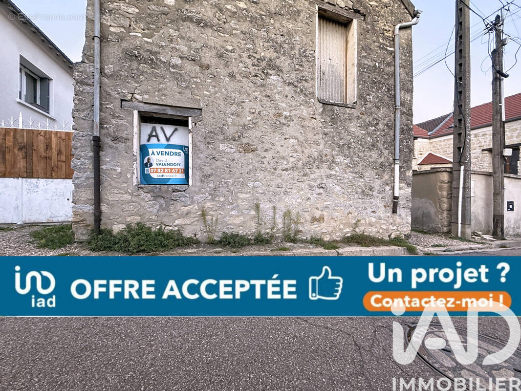 Photo 1 - Maison à JUZIERS