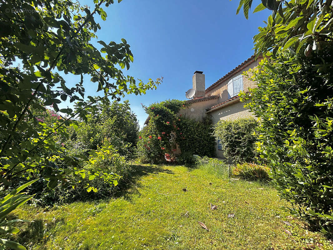 Maison familiale 6 pièces avec piscine ? Vie de plain-pied ? Terrain de 1 097 m² - photo 4