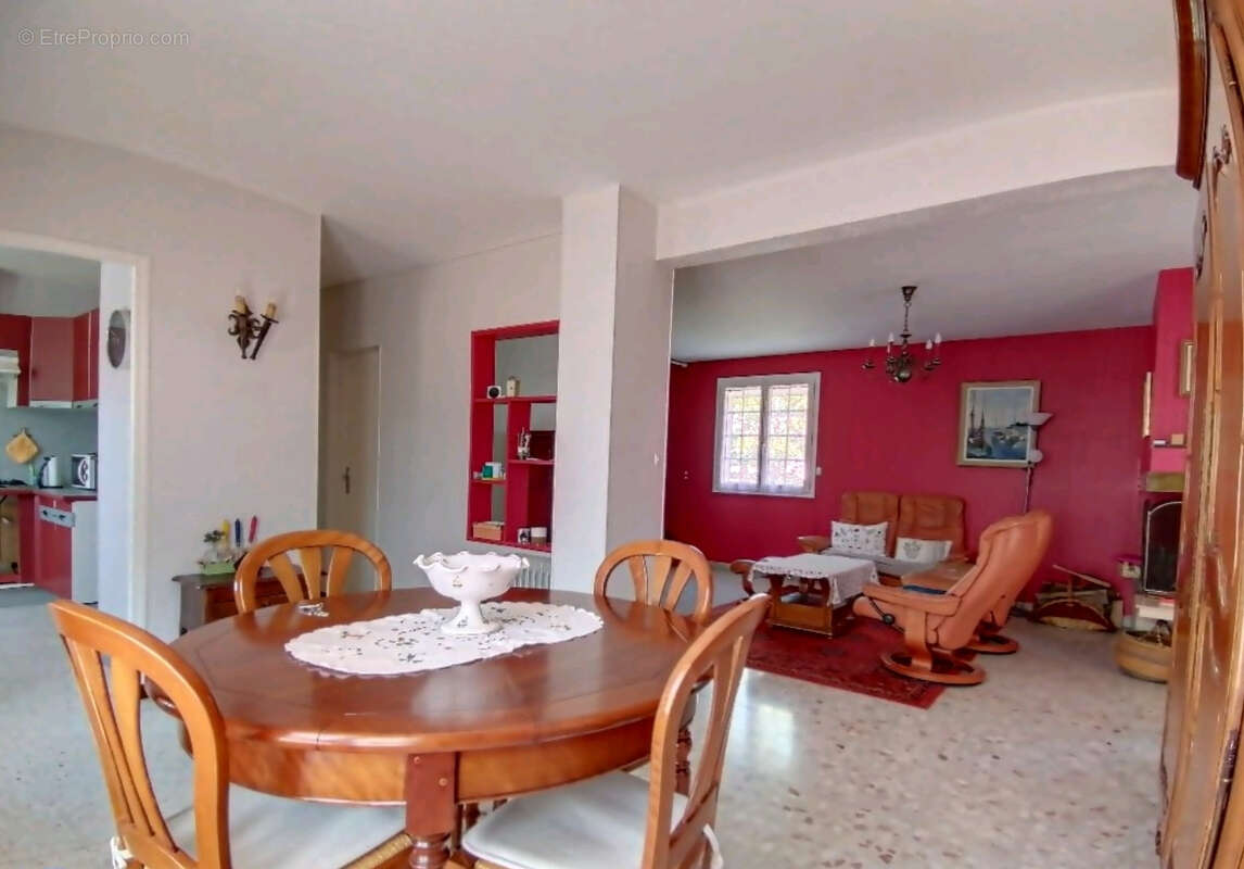 Maison Morancez 7 pièces 135 m² - photo 3