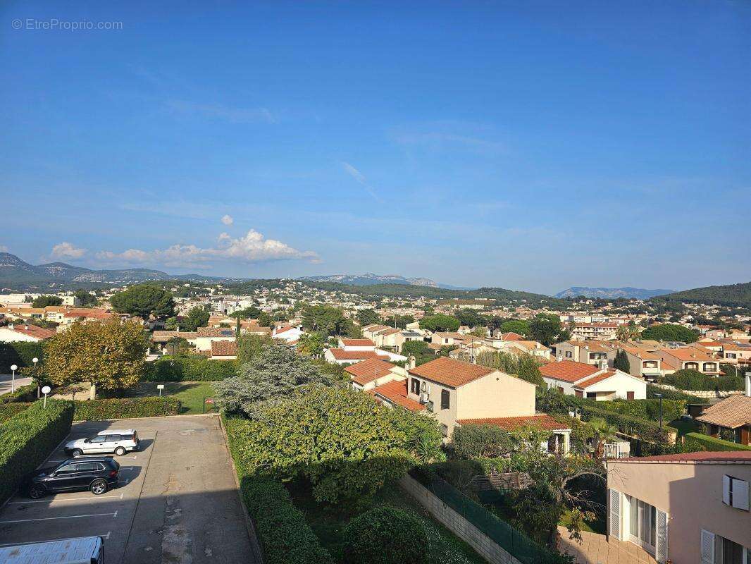 Appartement à SIX-FOURS-LES-PLAGES