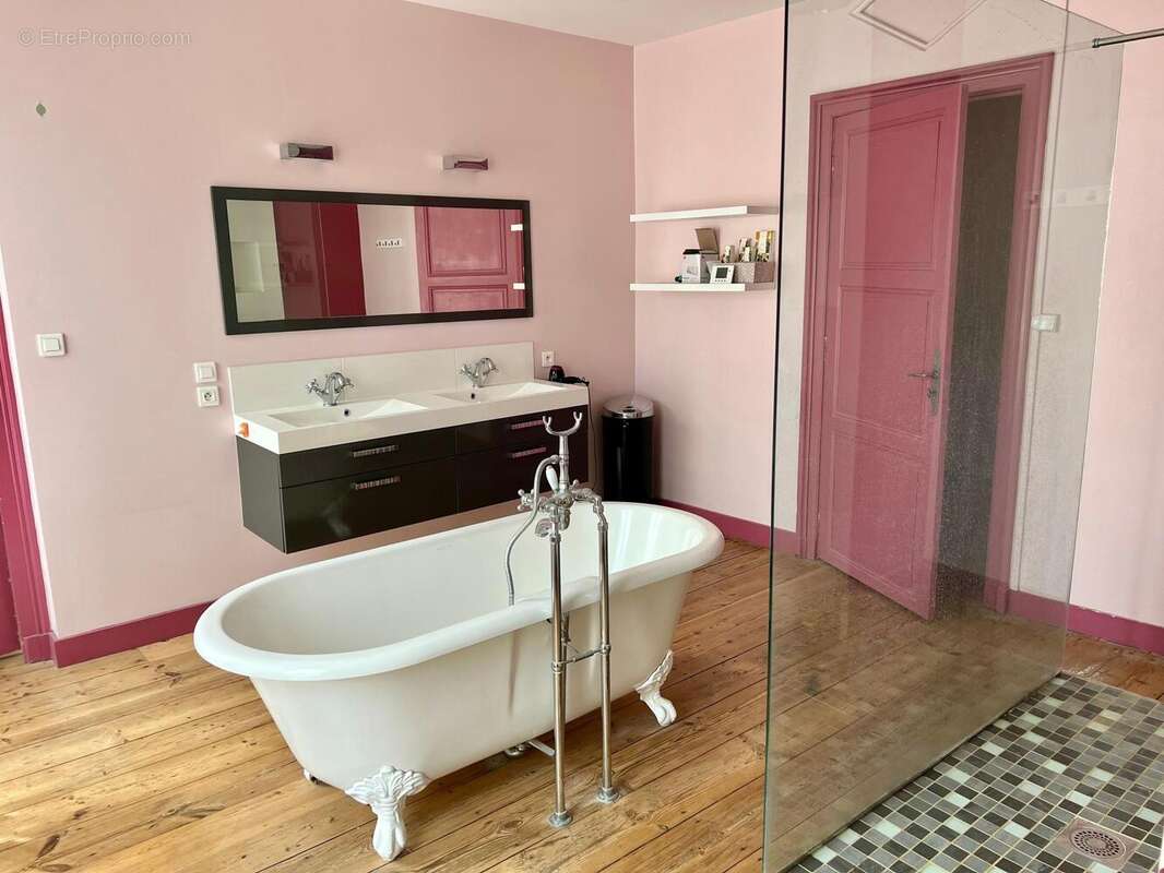 Photo 6 - Maison à SAINT-JEAN-D&#039;ANGELY