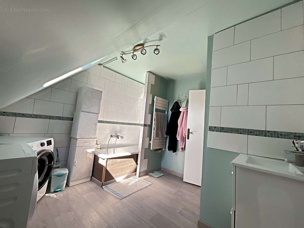 Maison à ROSNY-SUR-SEINE