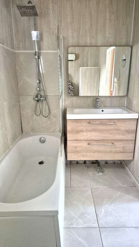 Maison à CHAMADELLE