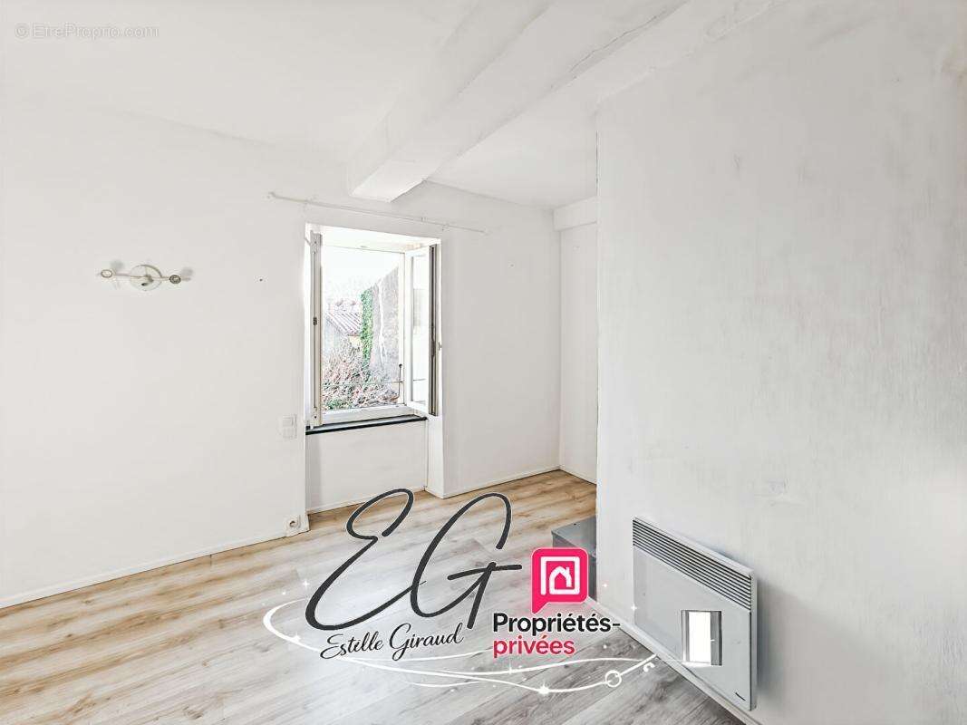 Maison de village avec cour, balcon et terrasse - Idéale premier achat ou investissement locatif - photo 11
