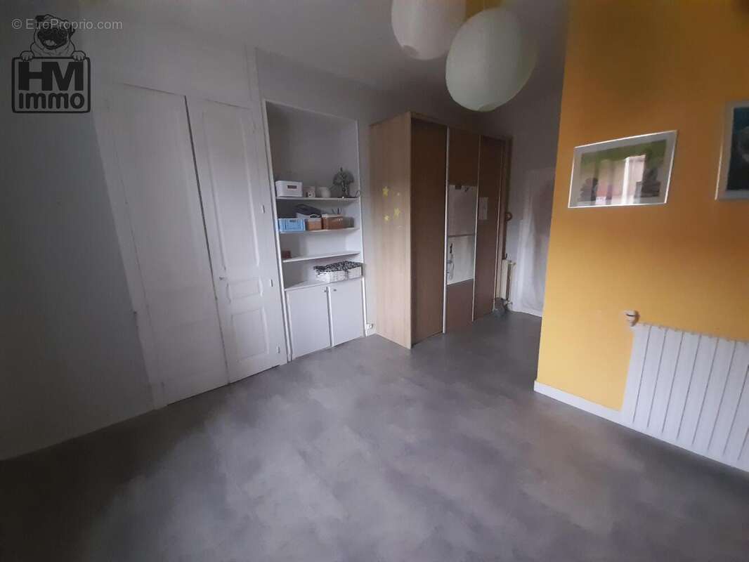 Maison à SAINT-PRIEST-TAURION