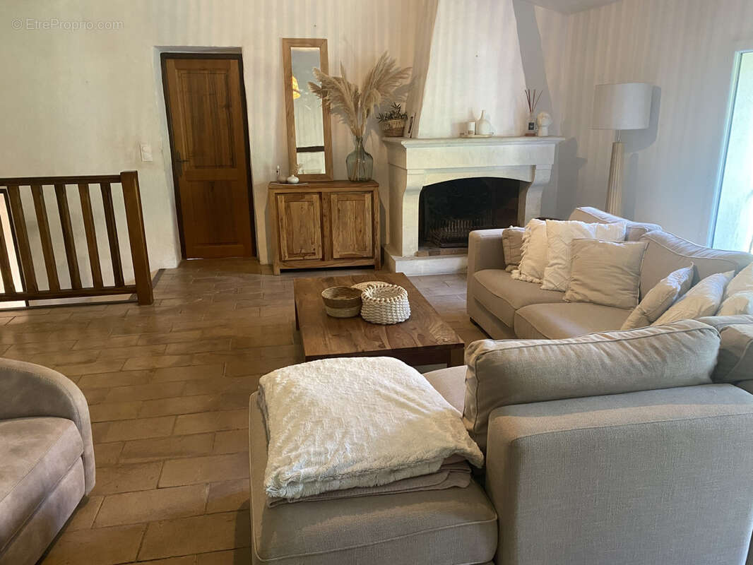 Maison à MANDELIEU-LA-NAPOULE