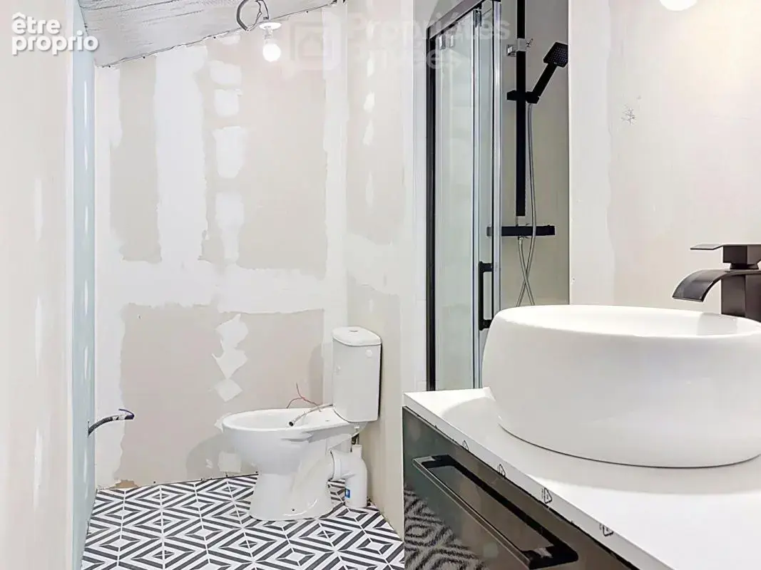 Longère de charme 135 m2 avec dépendances de 95 m2 - photo 9