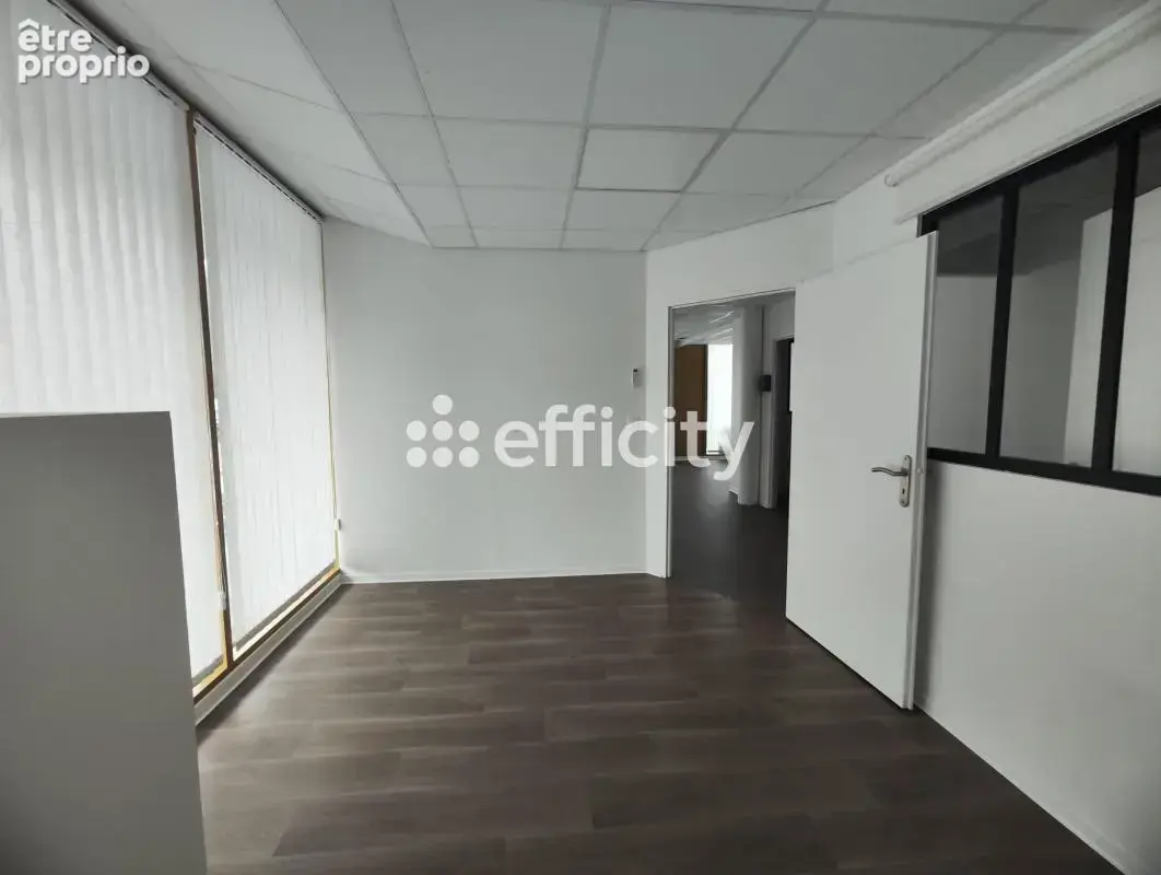 Locaux/Biens immobiliers - photo 4