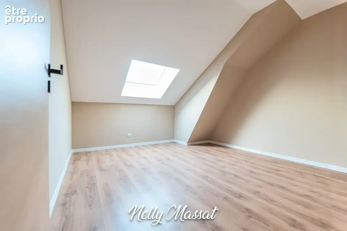 Maison à vendre 5 pièces CHAPAREILLAN (38) - Maison de village 160 M2 - - photo 11