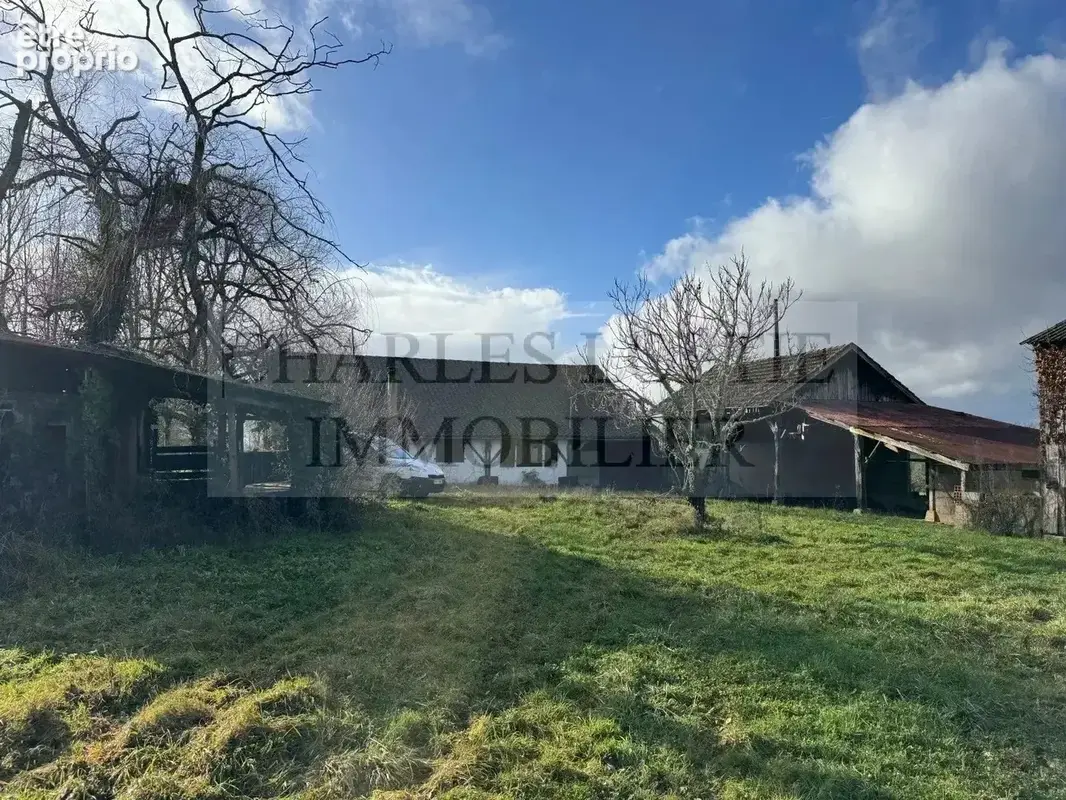 Ancien corps de ferme sur terrain de 6 ha - photo 8