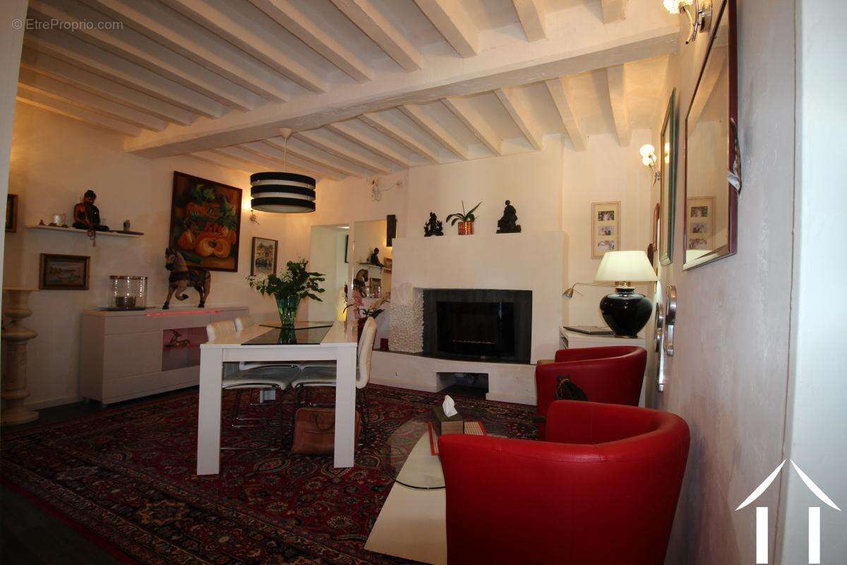 Maison à COLMERY