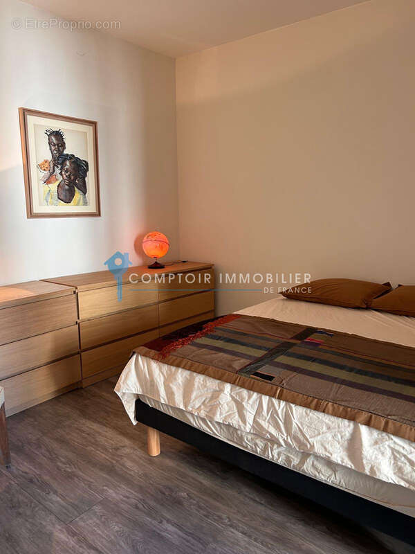Vergèze 150 m de la gare , en exclusivité Maison de village de 136 m2 hab 5 chambres , piscine - photo 18